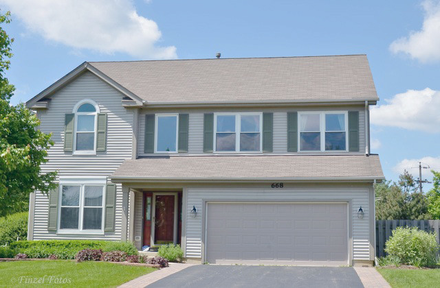 668 Providence Court, Crystal Lake, IL 60012 