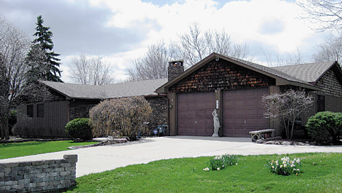 7802 Adams, Darien, IL 60561 