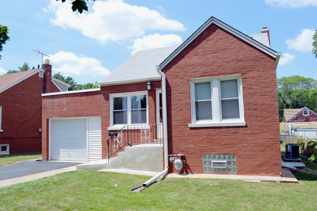 420 Bellwood Avenue, Hillside, IL 60162 