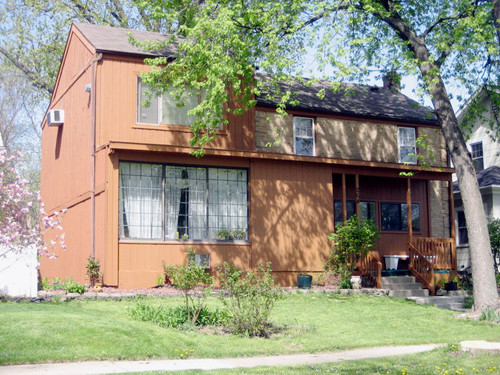 264 South CENTER Street, Bensenville, IL 60106 