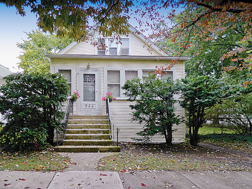 944 Clinton Avenue, Oak Park, IL 60304 