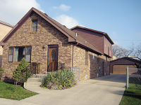 2625 N 74th AVE, Elmwood Park, IL 60707 