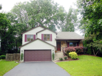 725 Westchester Lane, Bolingbrook, IL 60440 