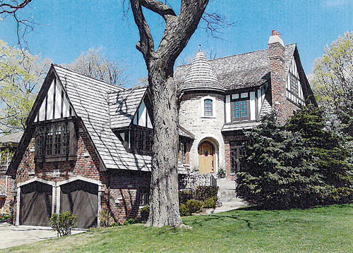 326 Harris Avenue, Clarendon Hills, IL 60514 