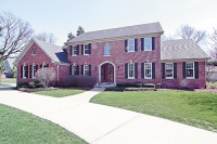 264 MIddaugh Rd, Clarendon Hills, IL 60514 