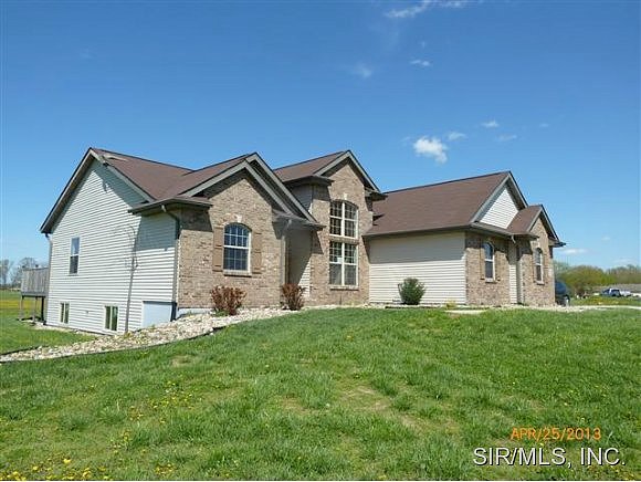 Grande Terre, Alton, IL 62002 