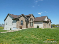 Grande Terre, Alton, IL 62002 