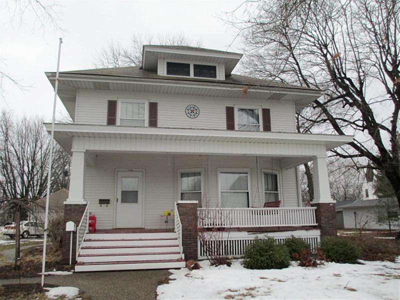 East Center Str, Cambridge, IL 61238 