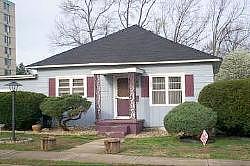 Cherry, West Frankfort, IL 62896 