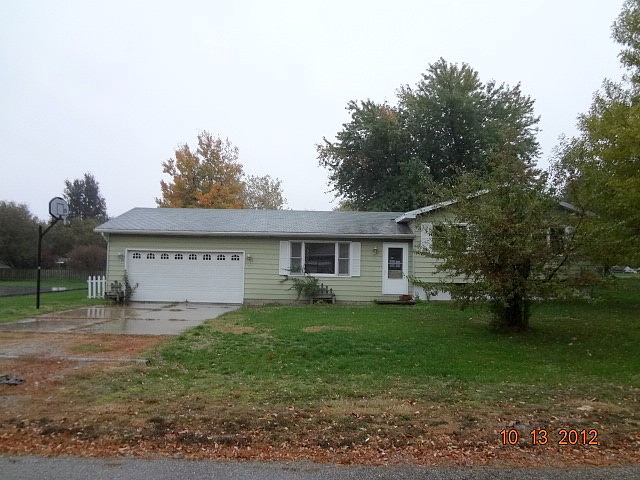 E Liberty Ln, Manito, IL 61546 
