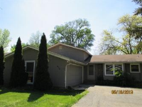 470 Hiawatha Drive, Carol Stream, IL 60188 