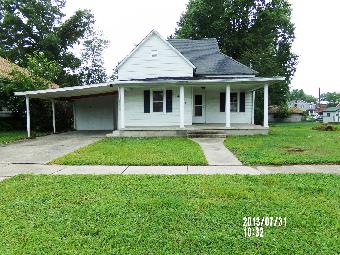 403 S Pennsylvania Ave, Carterville, IL 62918 