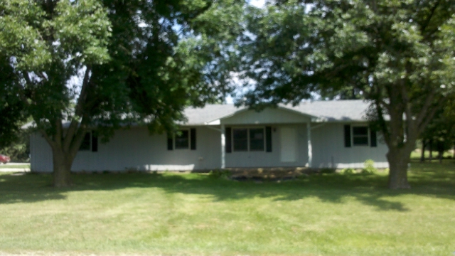 563 East Ross Lane, Danville, IL 61832 
