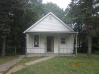 109 Packard St, Bloomington, IL 61701 