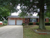 541 N East St, Bunker Hill, IL 62014 