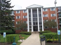 1050 Farnsworth Ave Unit 410, Aurora, IL 60505 