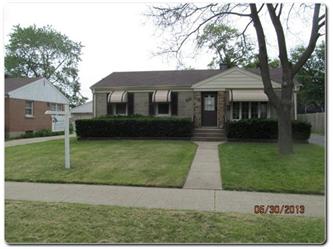 1429 Victoria Avenue, Berkeley, IL 60163 