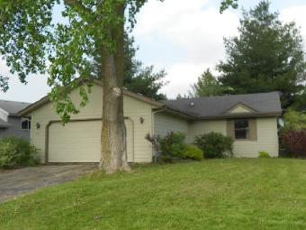 208 Gables Dr SW, Poplar Grove, IL 61065 