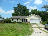100 N 1st St, Riverton, IL 62561 