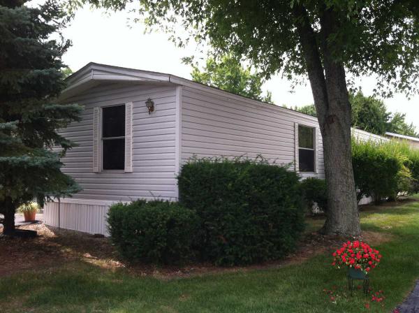 55 Boren Ave, Wauconda, IL 60084 