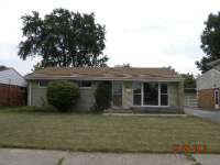 7309 Arcadia St, Morton Grove, IL 60053 