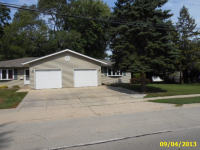 618 W Spring St, South Elgin, IL 60177 