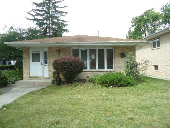 9224 S Turner Avenue, Evergreen Park, IL 60805 