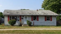 831 Plum St, Aurora, IL 60506 