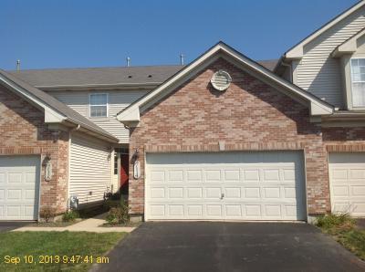 714 Stuarts Dr, Saint Charles, IL 60174 