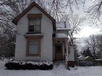 1227 Crosby St, Rockford, IL 61107 