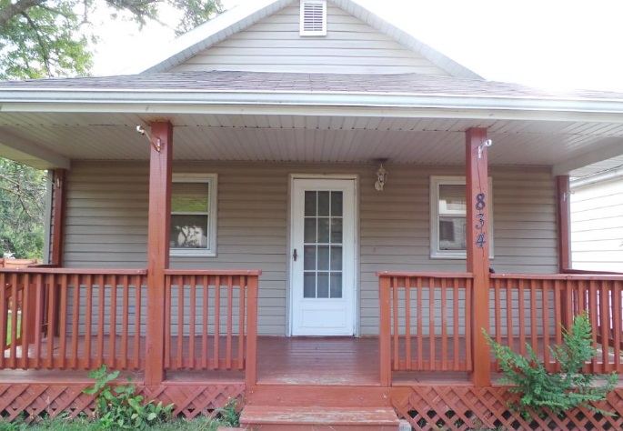 834 Cora St, Joliet, IL 60435 