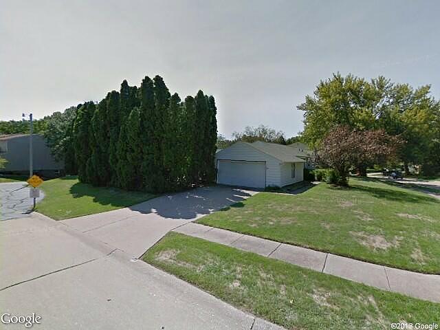 56Th Street Pl, Moline, IL 61265 