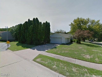 56Th Street Pl, Moline, IL 61265 