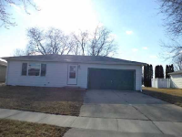 Sunnymeade Dr, Rochelle, IL 61068 