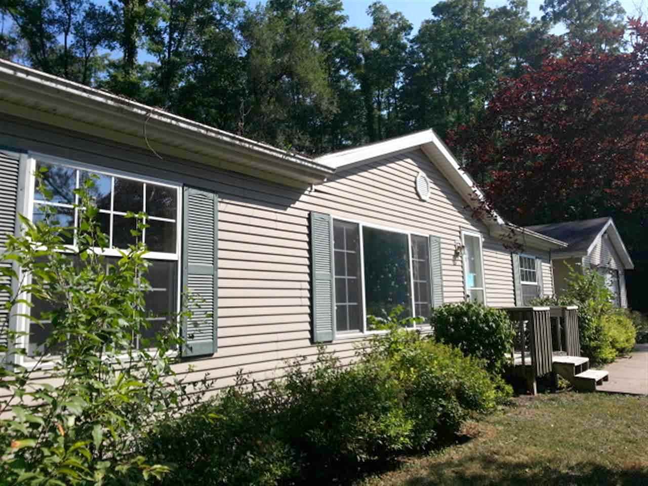 Oakwood, Byron, IL 61010 