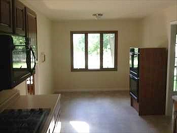 Laurel, Dekalb, IL 60115 