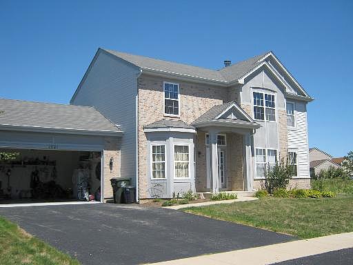 Grange, Dekalb, IL 60115 