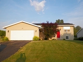 Sundance, Capron, IL 61012 