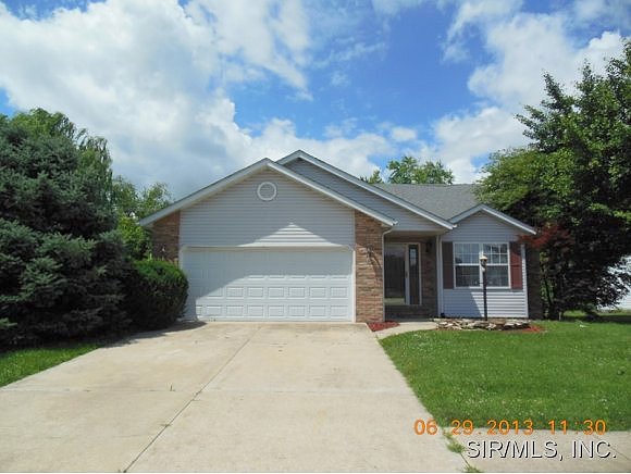 Jennifer, Glen Carbon, IL 62034 