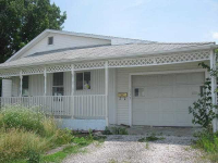 2Nd South, Carlinville, IL 62626 