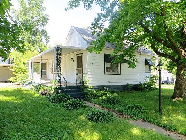 Park, Du Quoin, IL 62832 