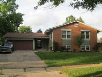 8 Purchase  Court, Bolingbrook, IL 60440 