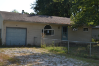 11 Cloyd Dr, Decatur, IL 62526 