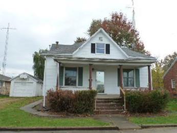 305 S Mcgown Street, Raymond, IL 62560 