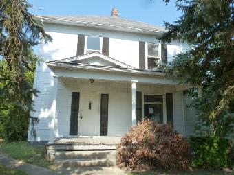 205 N Mcgown St, Raymond, IL 62560 