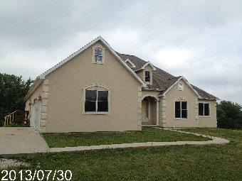 512 W Main St, Clayton, IL 62324 