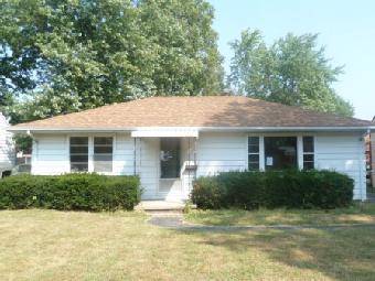 834 W Hazel Ave, Decatur, IL 62526 