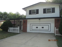 619 N Longwood Ct, Glenwood, IL 60425 