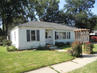 1151 Meyer St, Elgin, IL 60123 