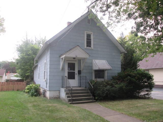 521 Wilder St, Aurora, IL 60506 